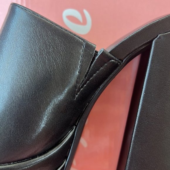 Black Square Open Toe Chunky Heel Platform Size 6.5 *LAST PAIR* - Picture 7 of 11